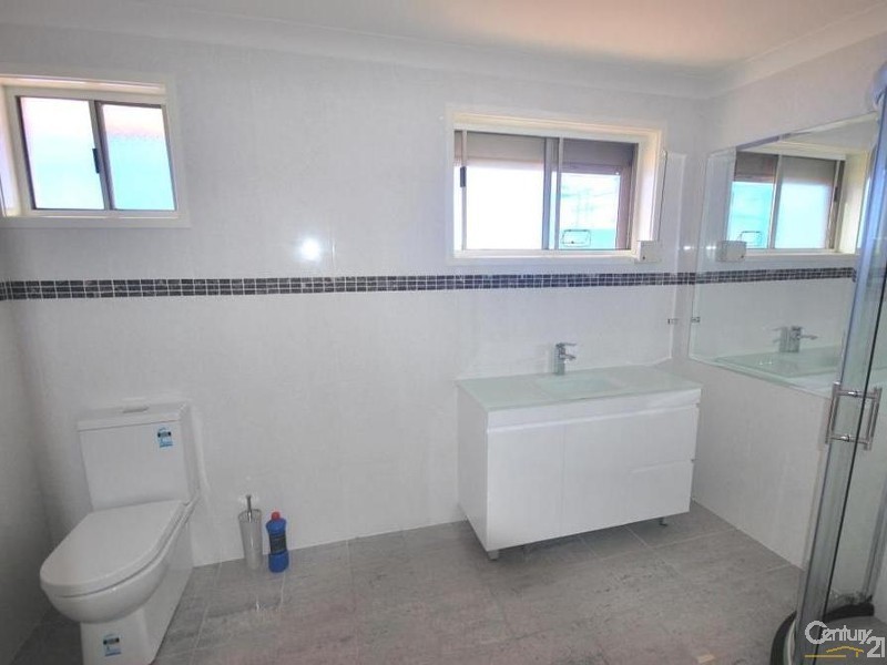 104 Rawson Road, Fairfield West NSW 2165