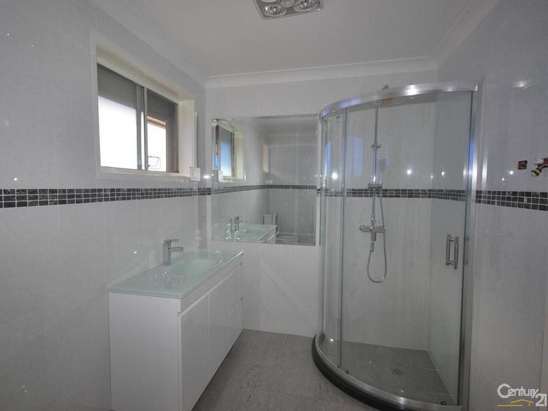 104 Rawson Road, Fairfield West NSW 2165