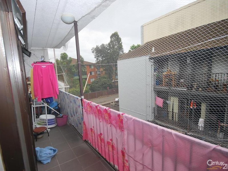 8/13 Hart Street, Warwick Farm NSW 2170