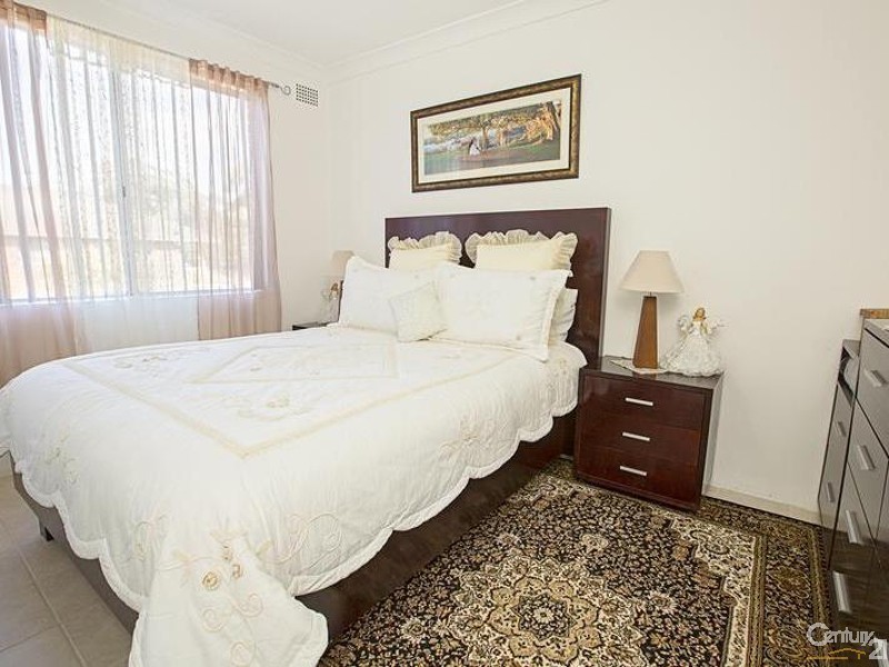 4/248  River Avenue, Carramar NSW 2163