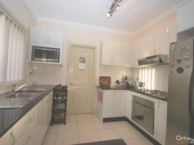 3 – 7 / 32 Stanbrook Street, Fairfield Heights NSW 2165