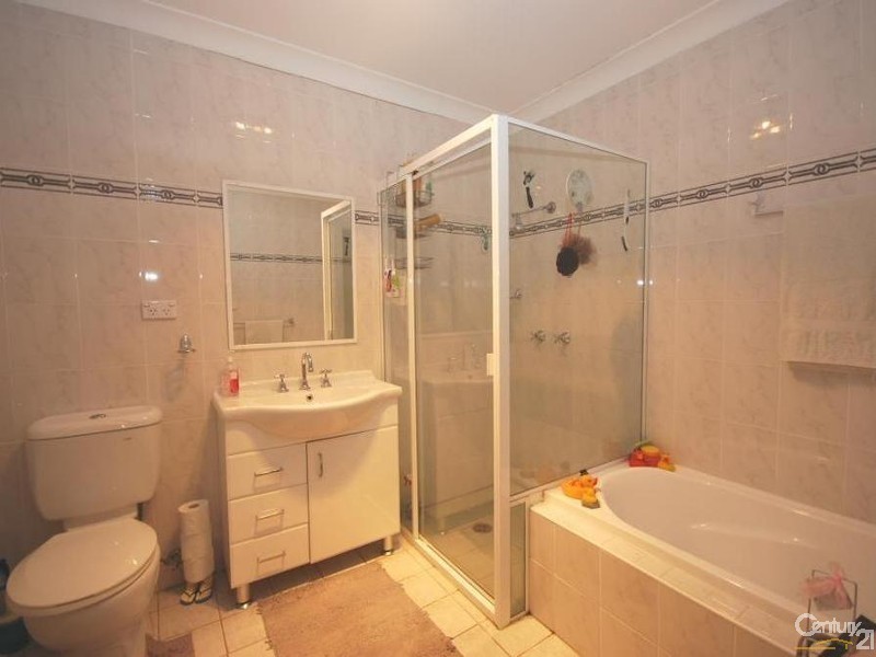 3 – 7 / 32 Stanbrook Street, Fairfield Heights NSW 2165