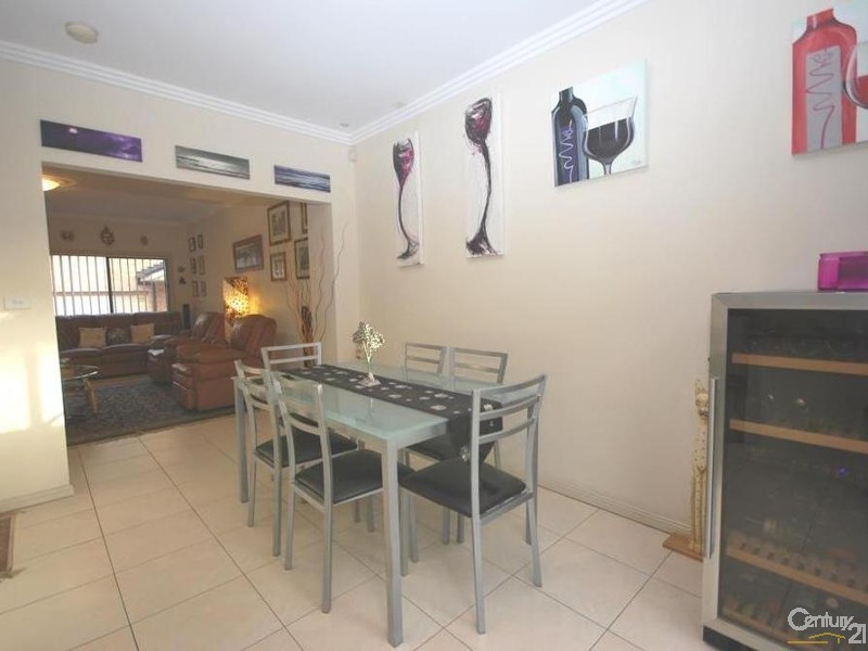 3 – 7 / 32 Stanbrook Street, Fairfield Heights NSW 2165