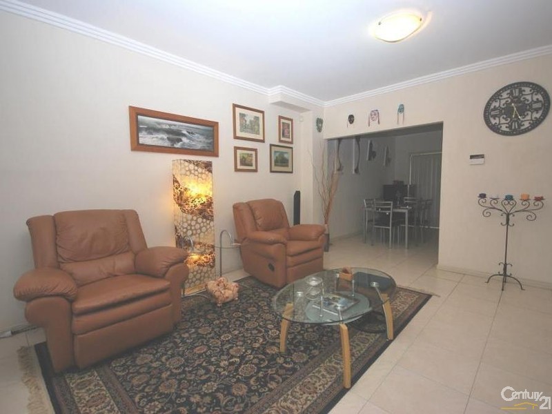 3 – 7 / 32 Stanbrook Street, Fairfield Heights NSW 2165