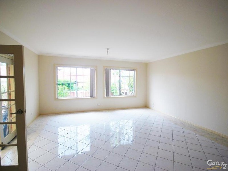 9 Nineveh Crescent, Greenfield Park NSW 2176