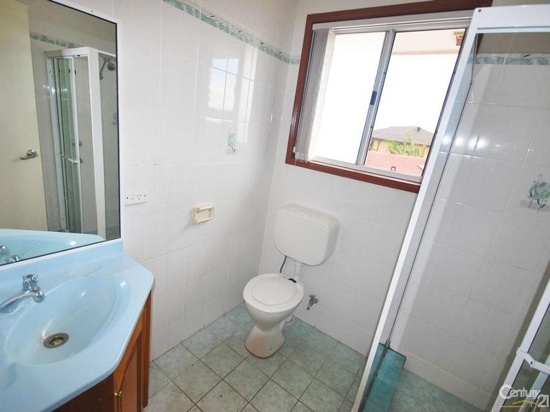 9 Nineveh Crescent, Greenfield Park NSW 2176