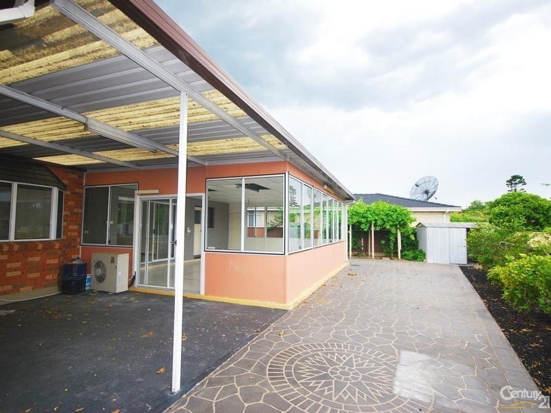 9 Nineveh Crescent, Greenfield Park NSW 2176