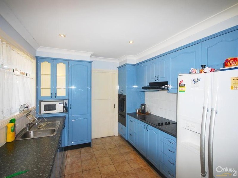 3 Edward Place, Canley Heights NSW 2166