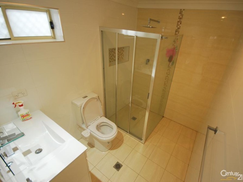 Fairfield West NSW 2165