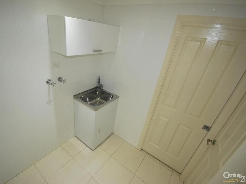 Fairfield West NSW 2165