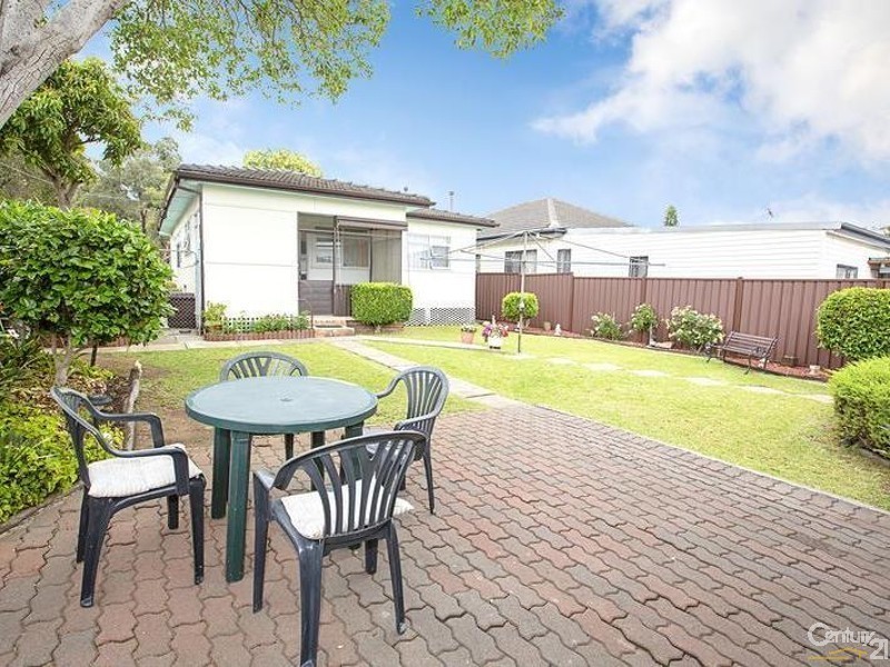 41 Mitchell Street, Fairfield East NSW 2165