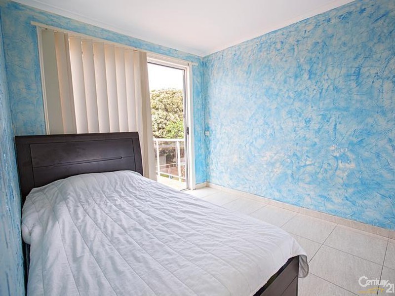 18 Kendall Street, Fairfield West NSW 2165