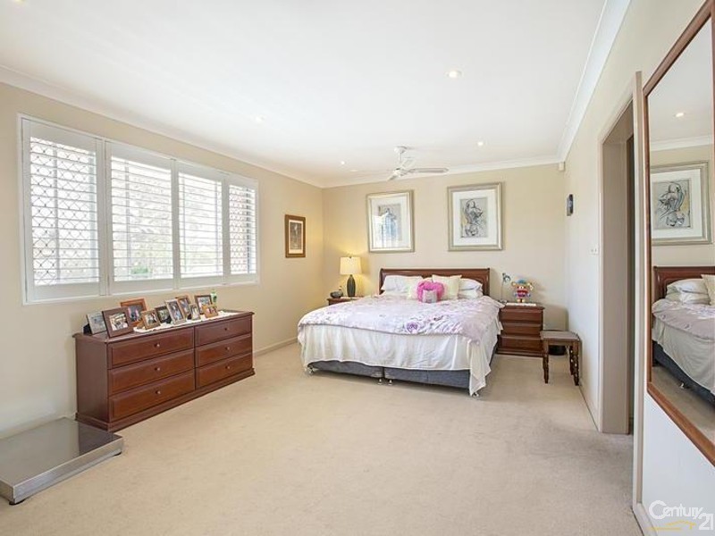 239 Brenan Street, Smithfield NSW 2164