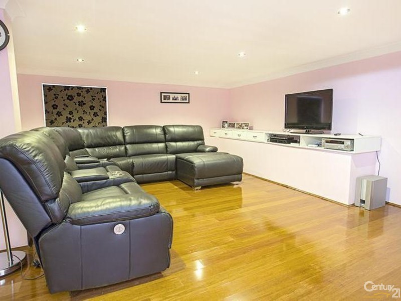 239 Brenan Street, Smithfield NSW 2164