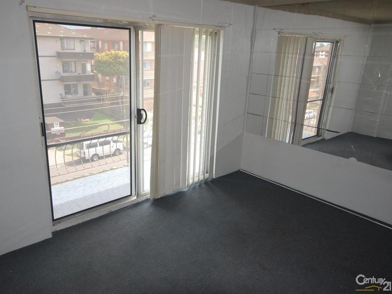 10/84 Harris Street, Fairfield NSW 2165