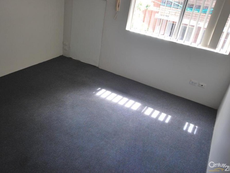 10/84 Harris Street, Fairfield NSW 2165