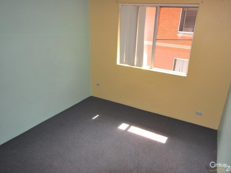 10/84 Harris Street, Fairfield NSW 2165