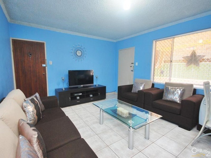 2/12 Wrentmore Street, Fairfield NSW 2165