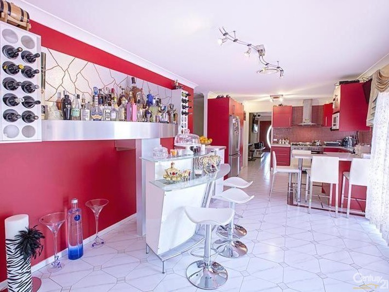 4 Intrepid Close, Greenfield Park NSW 2176