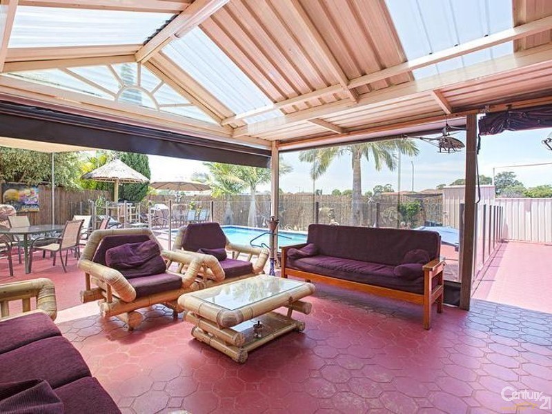 4 Intrepid Close, Greenfield Park NSW 2176