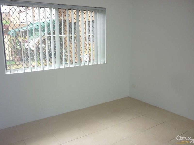 41/127 The Crescent, Fairfield NSW 2165