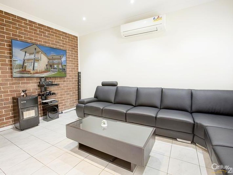 515 The Horsley Drive, Fairfield NSW 2165