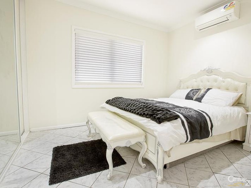 515 The Horsley Drive, Fairfield NSW 2165