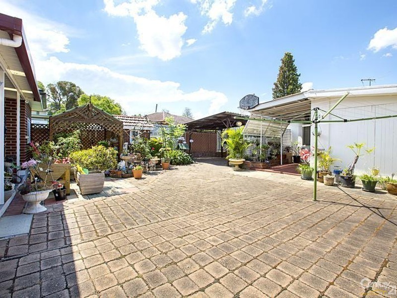 112 The Promenade, Old Guildford NSW 2161