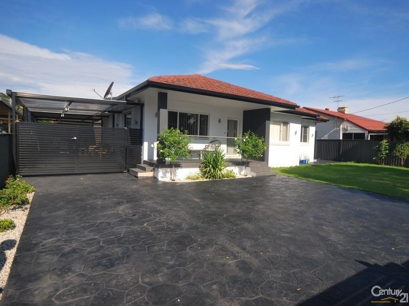 16 Normanby Street, Fairfield East NSW 2165