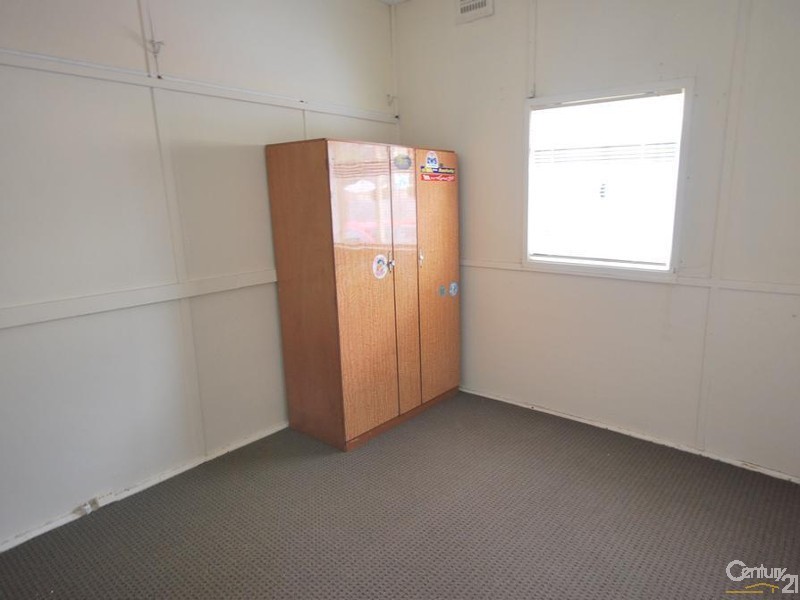 Fairfield NSW 2165