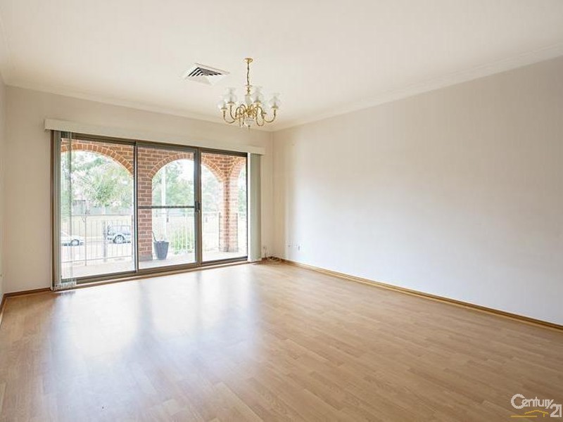 64 Edensor Road, Bonnyrigg NSW 2177