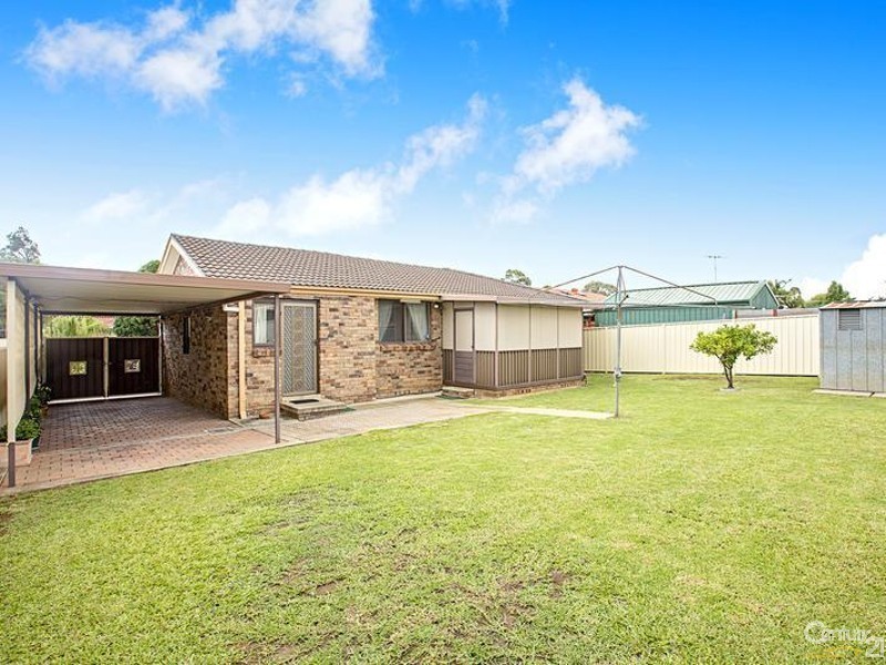 5 Triten Avenue, Greenfield Park NSW 2176