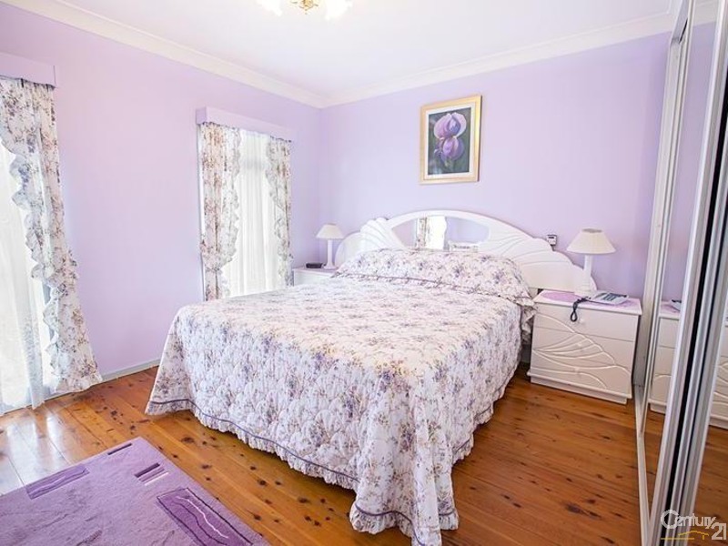 5 Triten Avenue, Greenfield Park NSW 2176