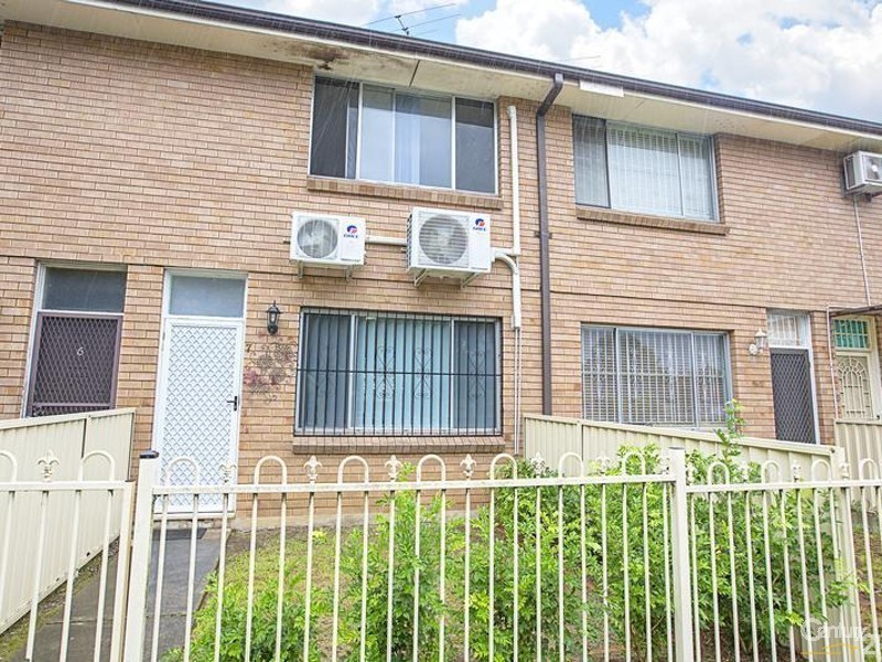 7/2-6 Waterside Crescent, Carramar NSW 2163