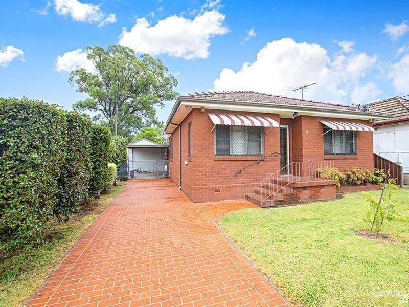 9  Cooma Street, Carramar NSW 2163