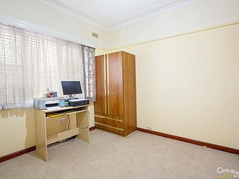 9  Cooma Street, Carramar NSW 2163