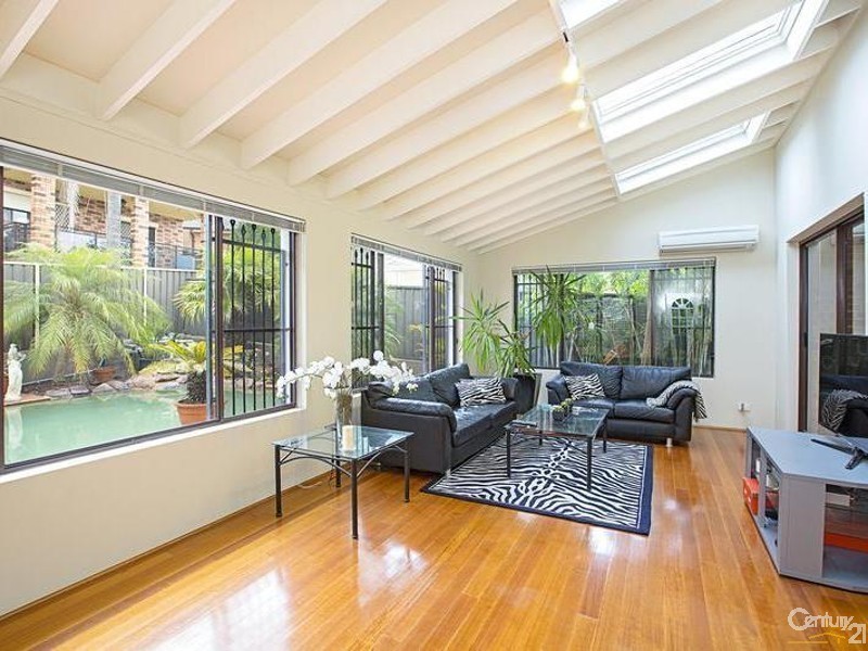 38 Glen Logan Road, Bossley Park NSW 2176