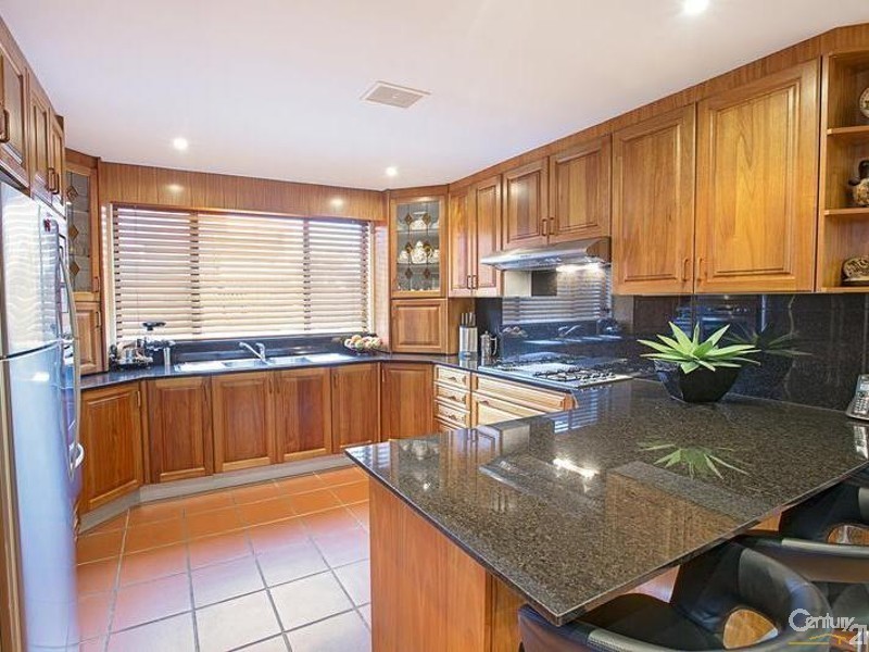 38 Glen Logan Road, Bossley Park NSW 2176