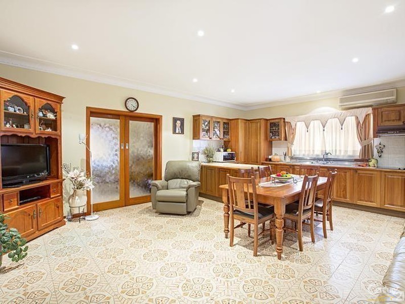 Hoxton Park NSW 2171