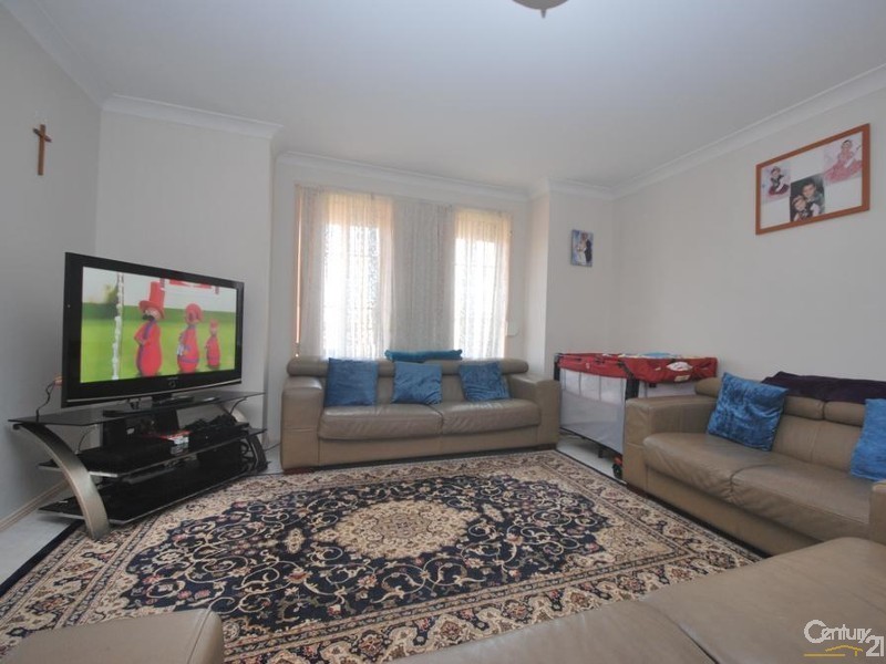 Edensor Park NSW 2176