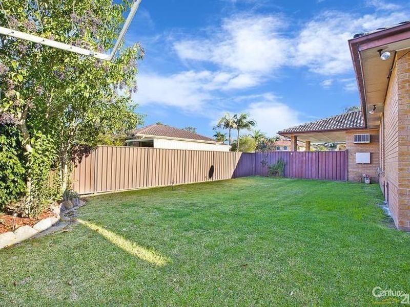 43  Roland Street, Bossley Park NSW 2176