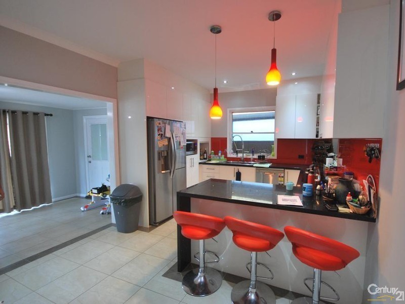 Fairfield West NSW 2165