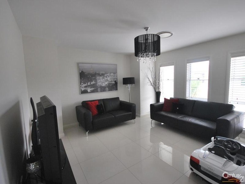 Middleton Grange NSW 2171