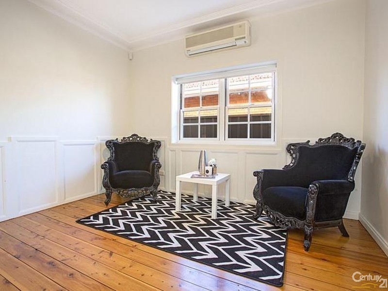 11 Moss Street, Sans Souci NSW 2219