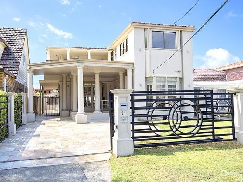 11 Moss Street, Sans Souci NSW 2219