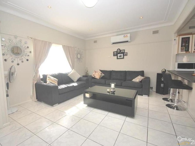 69 Wolseley Street, Fairfield NSW 2165