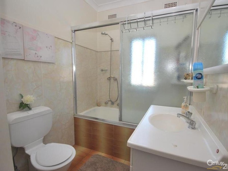 69 Wolseley Street, Fairfield NSW 2165