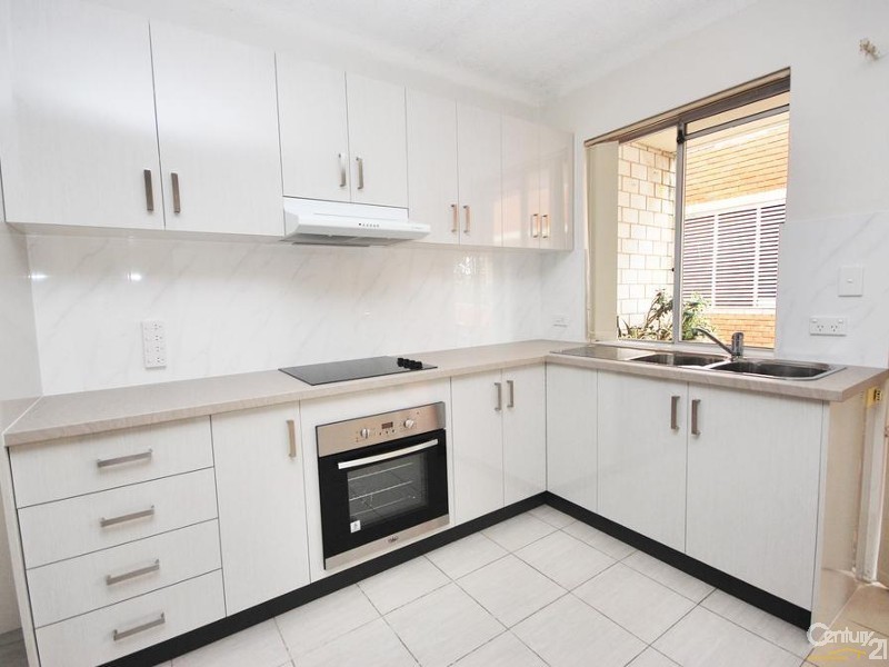 14/1 Waterside Crescent, Carramar NSW 2163