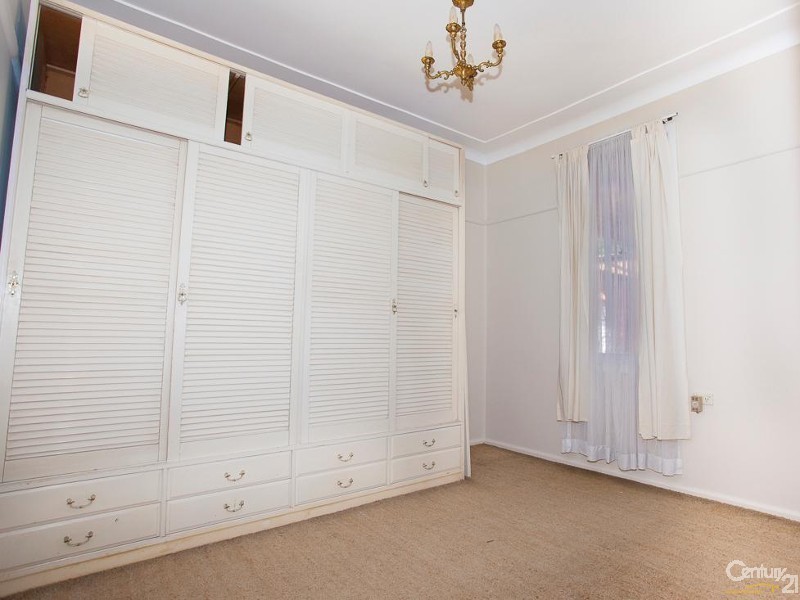 127 Mandarin Street, Fairfield East NSW 2165