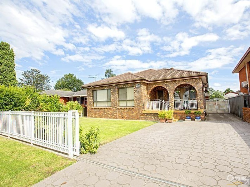 40 McKibbin Street, Canley Heights NSW 2166